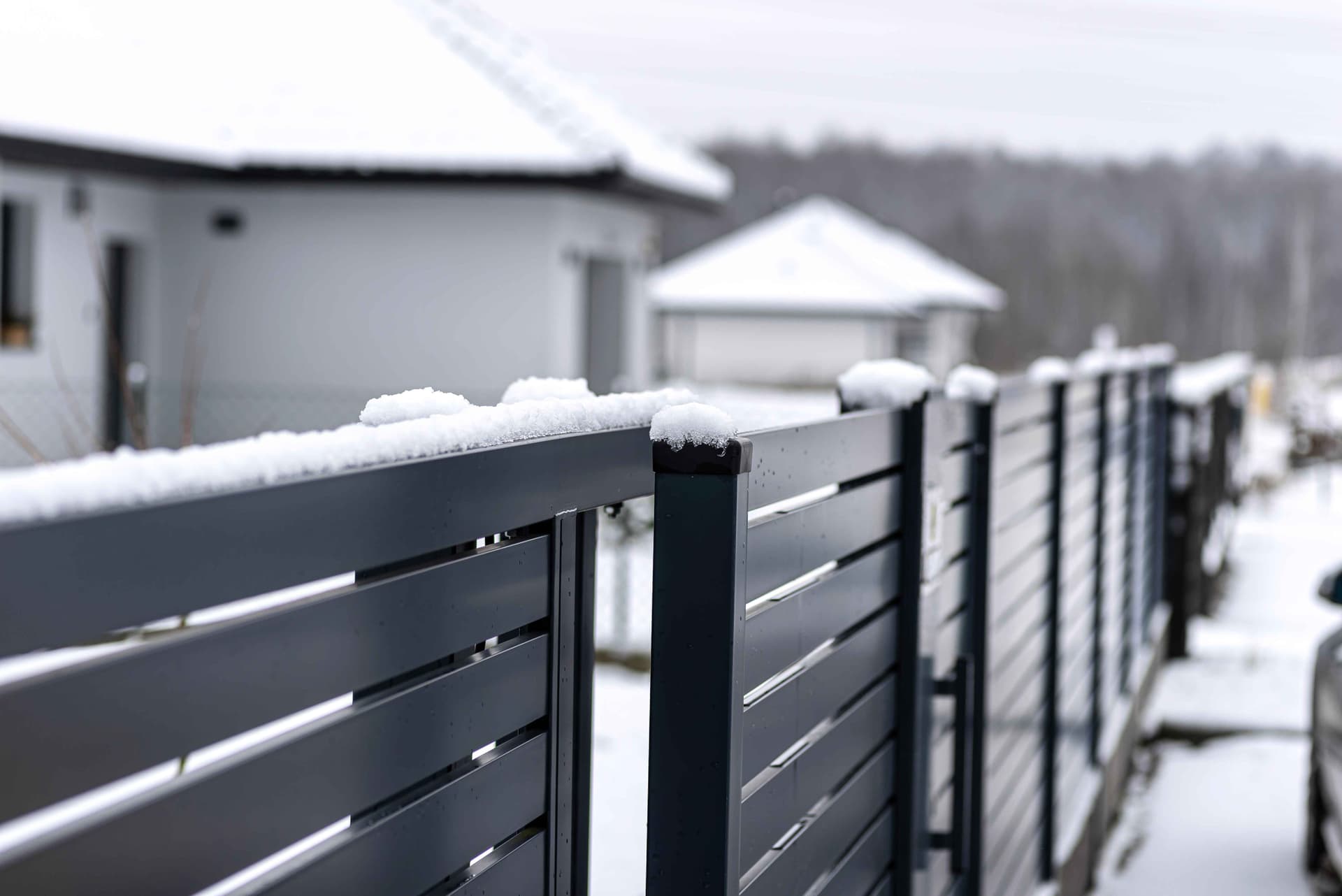 modern-aluminum-panel-fence,jpg